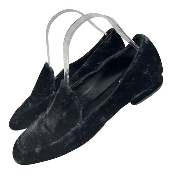 NINE WEST! LUXURIOUS BLACK VELVETEEN "NO HEEL" SLIPPER STYLE LOAFERS! SZ 8.5M - Picture 1 of 9